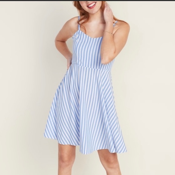 Old Navy Dresses & Skirts - Old Navy Fit & Flare Dress